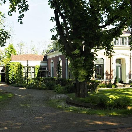 Апартаменты De Oude Dokterspraktijk Zuidhorn Экстерьер фото